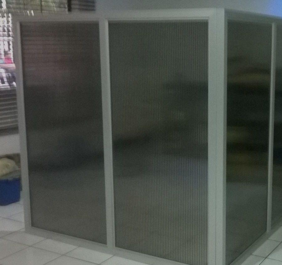 18. DIVISIONES DE POLICARBONATO